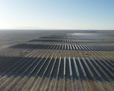 大型地面電站-國(guó)能-甘肅武威平地電站240MW